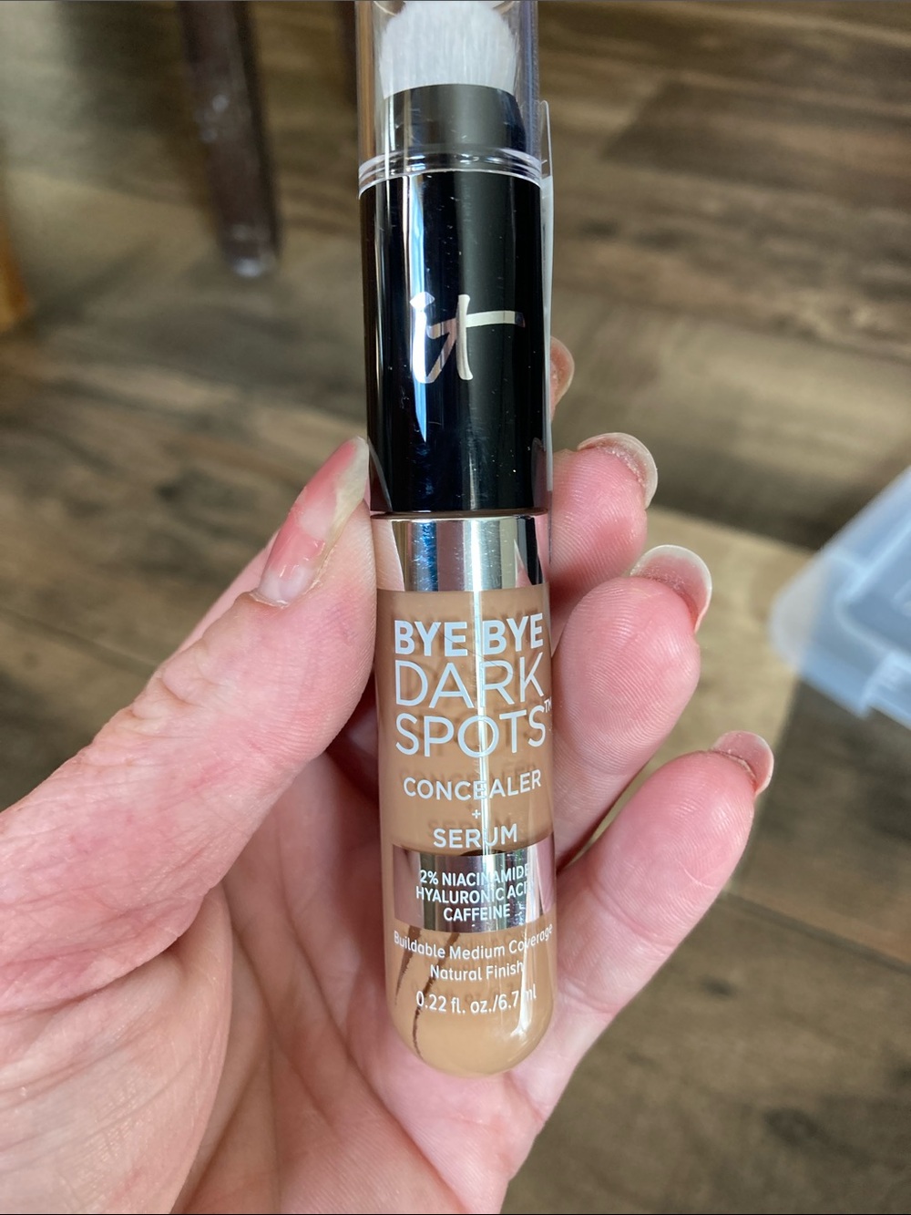 it cosmetics Bye Bye Dark Spots Concealer Serum - Tan